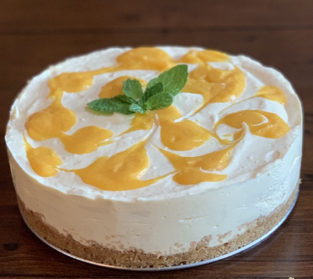 The best Mango Cheesecake will please everyone!